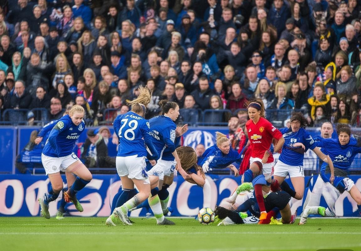 埃弗顿女足VS曼联女足：英超女子联赛焦点战技战术对决深度解析